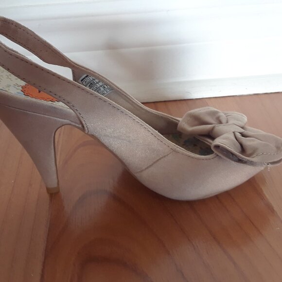 Rocket Dogs Fabric Slingback Heels With Bow Detail - Picture 2 of 11